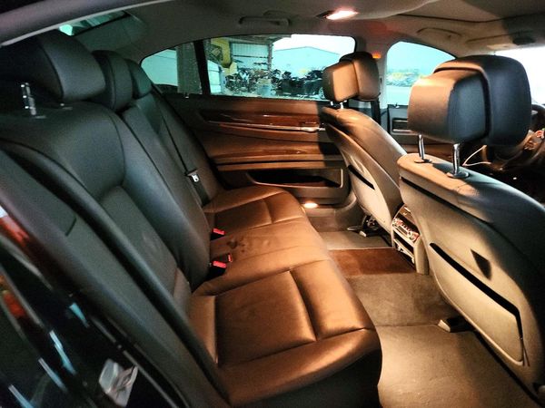 2015 BMW 740