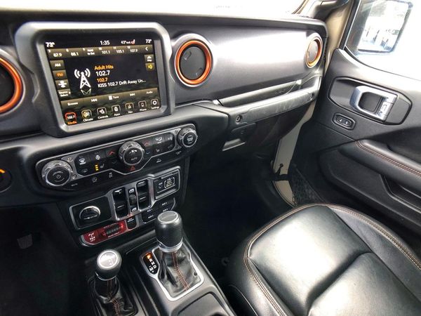 2022 JEEP GLADIATOR MOJAVE 4X4