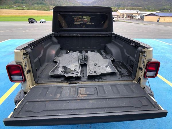 2022 JEEP GLADIATOR MOJAVE 4X4