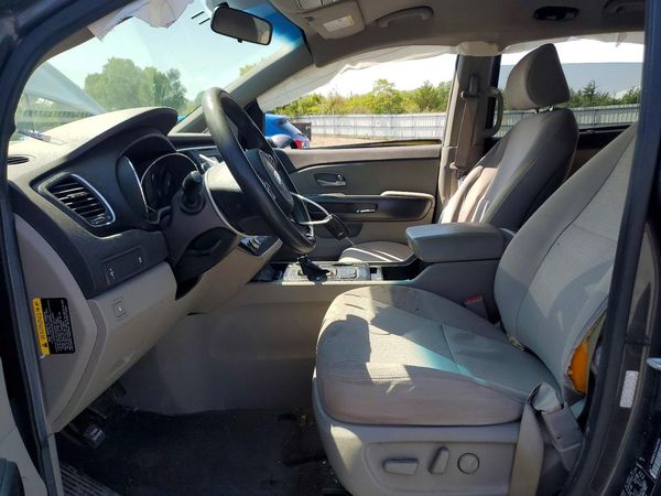 2016 KIA SEDONA LX - Middle-low