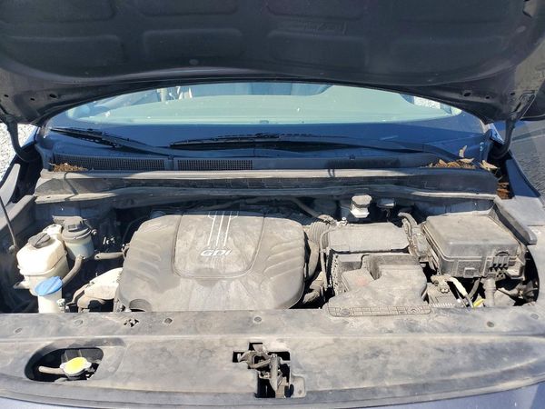 2016 KIA SEDONA LX - Middle-low