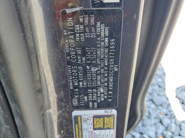 2016 KIA SEDONA LX - Middle-low