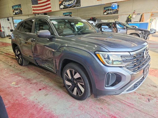 2025 VOLKSWAGEN ATLAS CROSS SPORT 4Motion SE