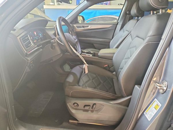 2025 VOLKSWAGEN ATLAS CROSS SPORT 4Motion SE