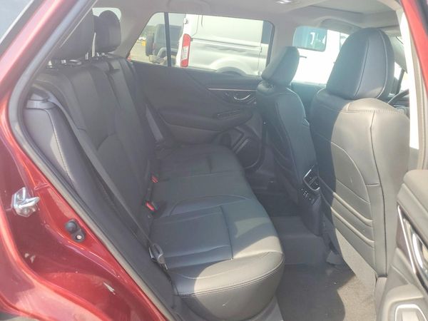 2025 SUBARU OUTBACK