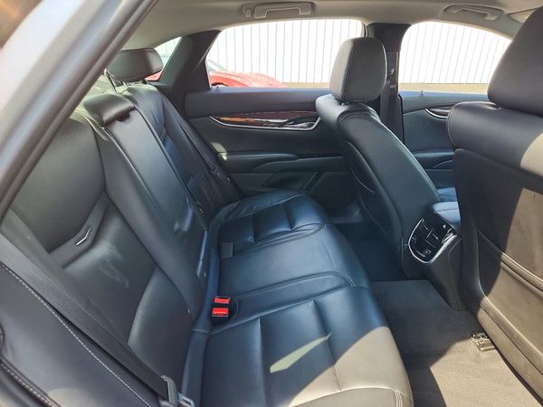 2017 CADILLAC XTS