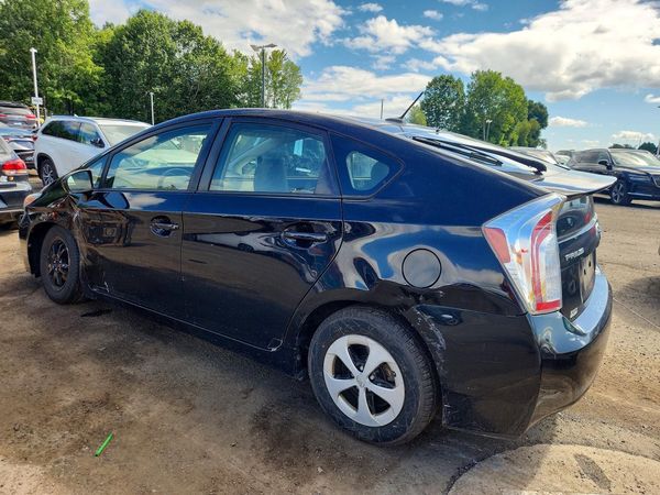 2015 TOYOTA PRIUS