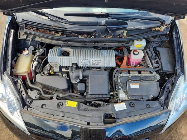 2015 TOYOTA PRIUS