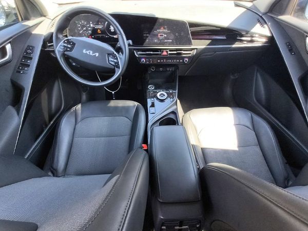 2024 KIA NIRO Wind