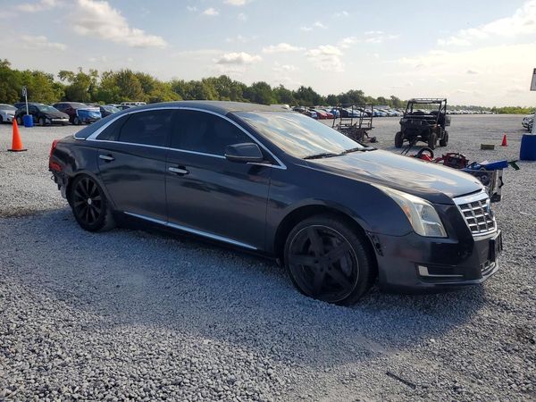 2014 CADILLAC XTS Livery — Passenger 3/4