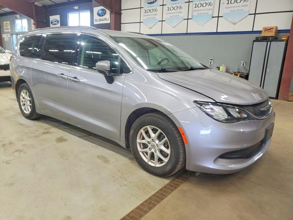 2021 CHRYSLER VOYAGER LXI