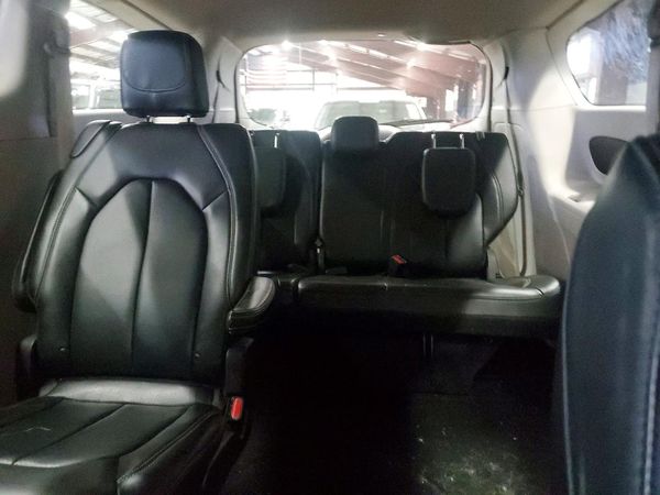 2021 CHRYSLER VOYAGER LXI