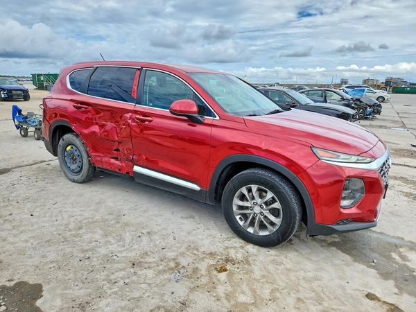2019 HYUNDAI SANTA FE SE