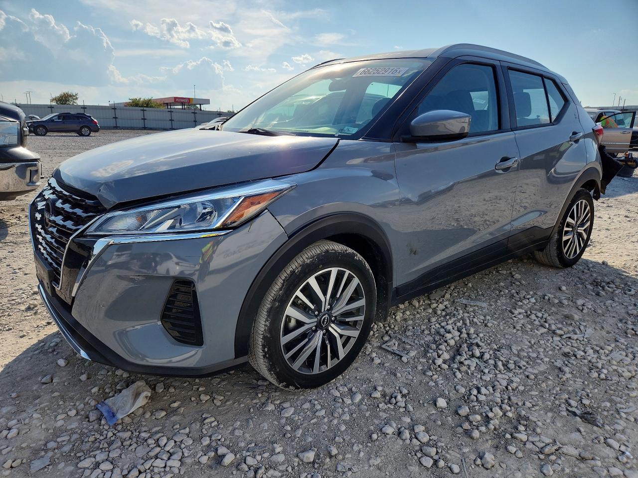 2023 NISSAN KICKS SV