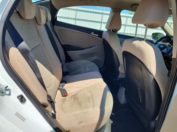 2016 HYUNDAI ACCENT
