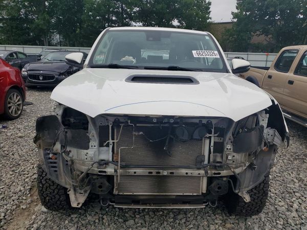 2023 TOYOTA 4RUNNER