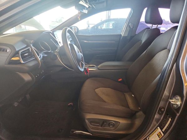 2022 TOYOTA CAMRY LE — DENT