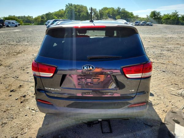 2016 KIA SORENTO