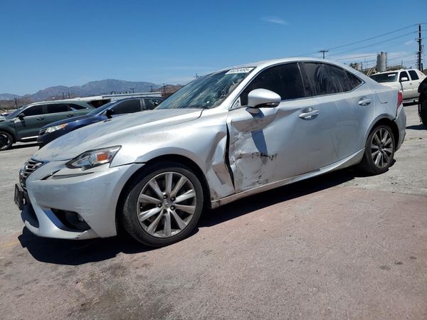 2016 LEXUS IS 300