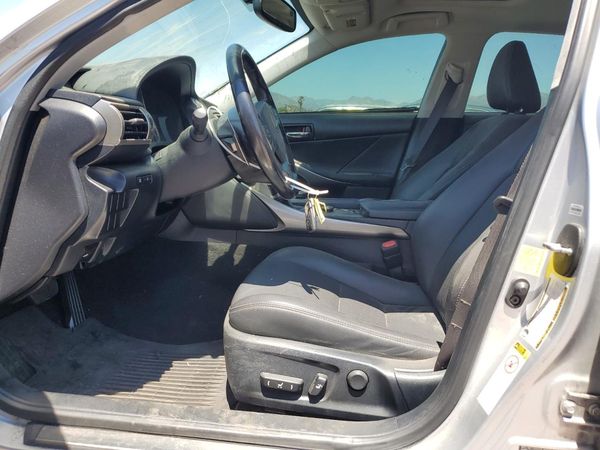 2016 LEXUS IS 300