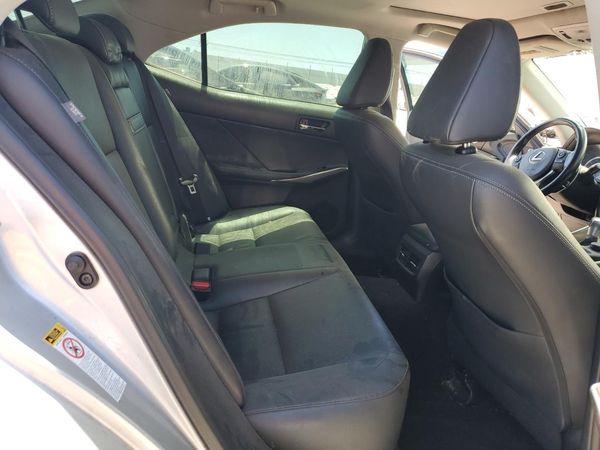 2016 LEXUS IS 300