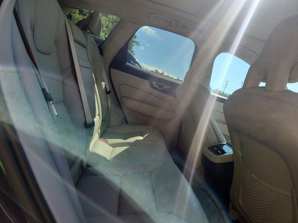 2018 VOLVO XC60