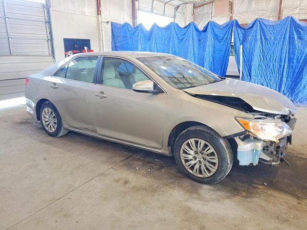 2013 TOYOTA CAMRY