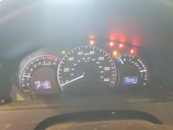 2013 TOYOTA CAMRY