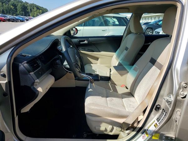 2014 TOYOTA CAMRY — DENT