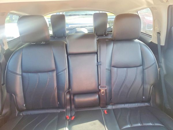 2017 INFINITI QX60 — SUVN