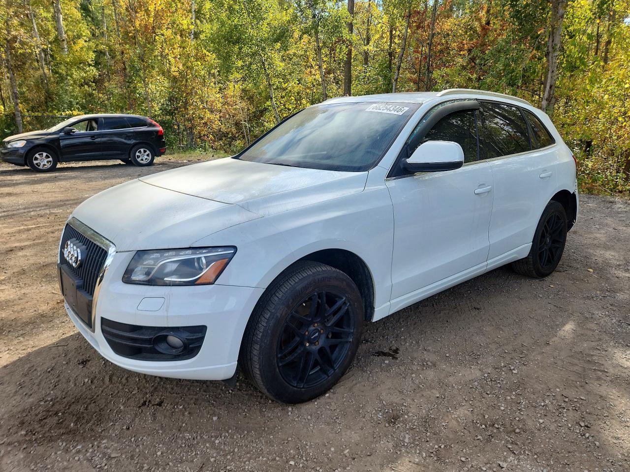 2012 AUDI Q5 Prestige — Front 3/4