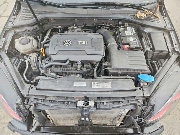 2019 VOLKSWAGEN GTI