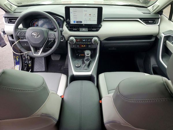 2025 TOYOTA RAV4