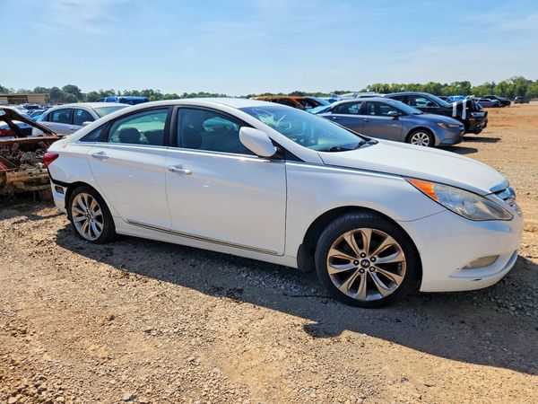 2013 HYUNDAI SONATA