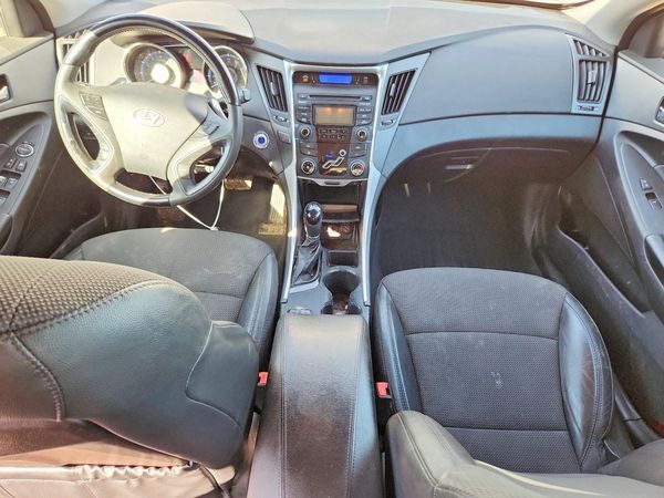 2013 HYUNDAI SONATA