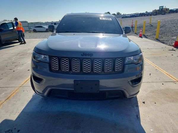 2020 JEEP GRAND CHEROKEE Laredo
