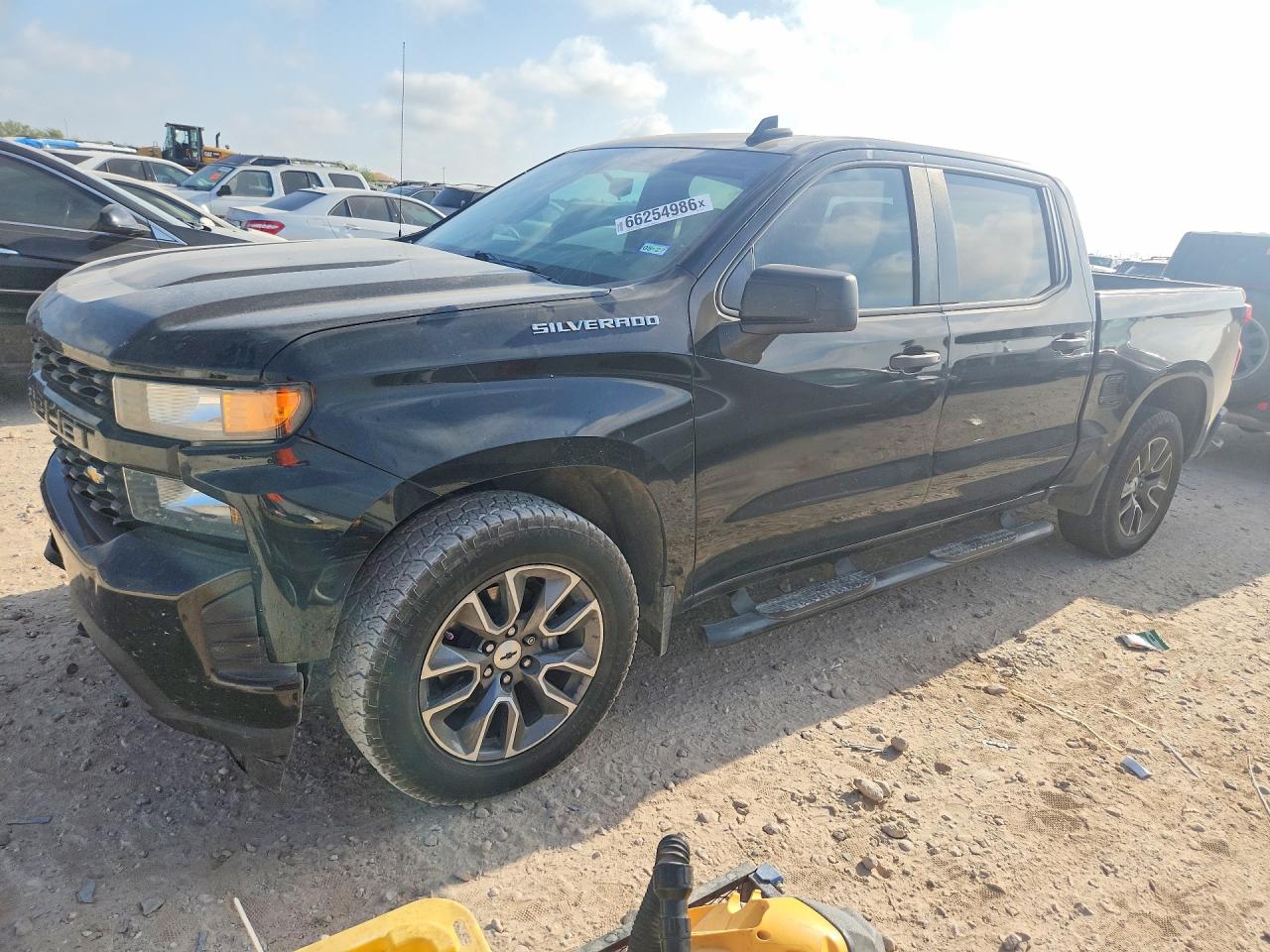 2019 CHEVROLET SILVERADO Custom — Front 3/4