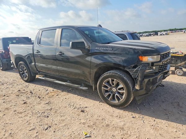 2019 CHEVROLET SILVERADO Custom — Passenger 3/4