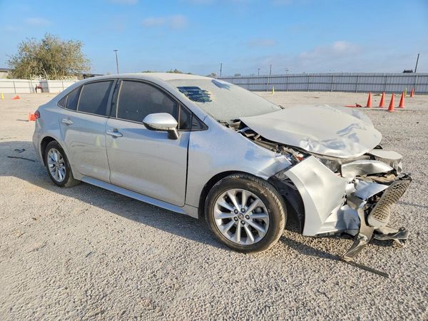 2022 TOYOTA COROLLA LE, w/Premium pkg2 — Passenger 3/4