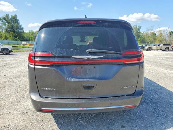 2022 CHRYSLER PACIFICA