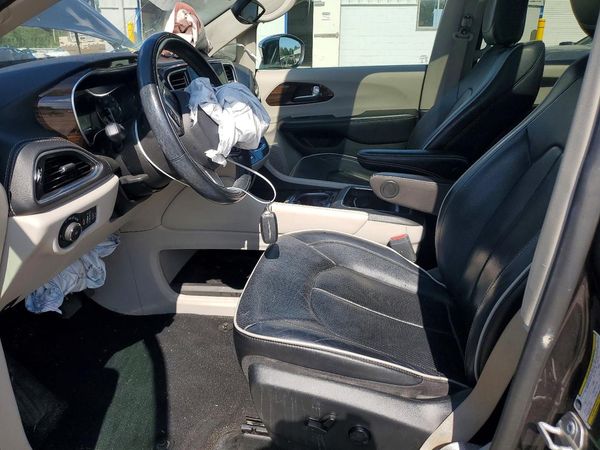 2022 CHRYSLER PACIFICA