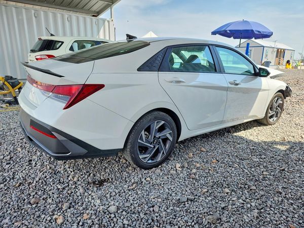2025 HYUNDAI ELANTRA