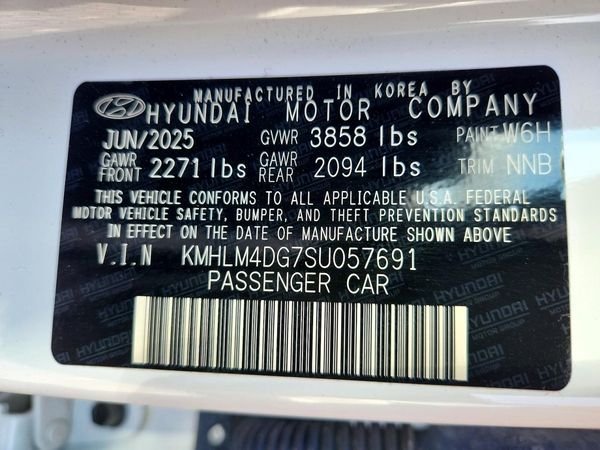 2025 HYUNDAI ELANTRA