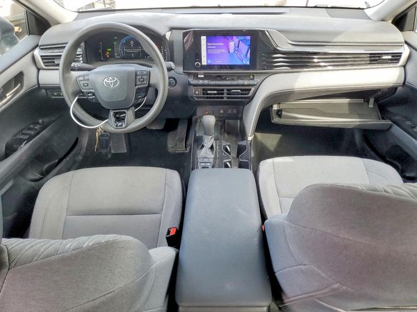 2025 TOYOTA CAMRY