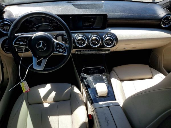 2021 MERCEDES-BENZ CLA