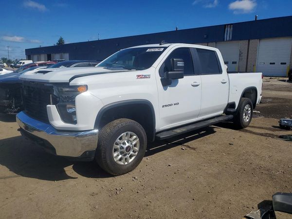 2020 CHEVROLET SILVERADO LT
