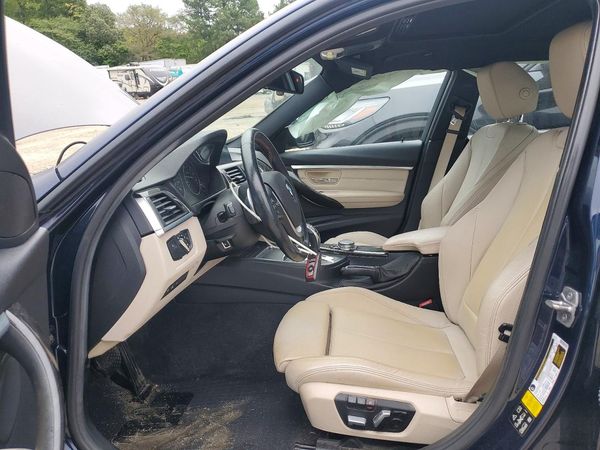 2016 BMW 328 xDrive SA — DENT