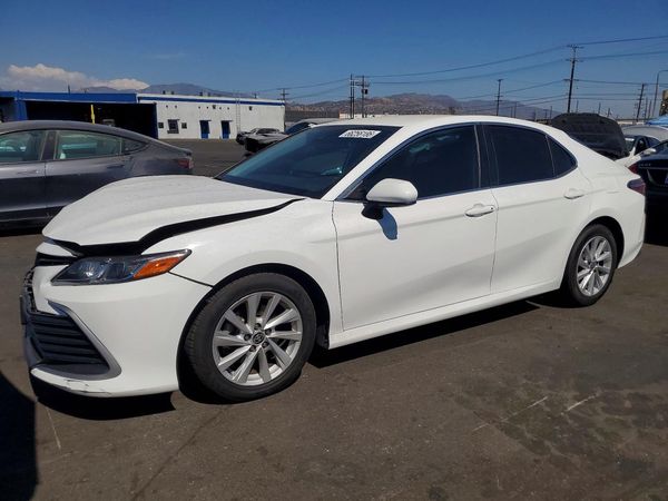 2022 TOYOTA CAMRY