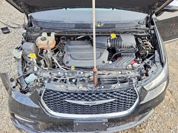 2022 CHRYSLER PACIFICA