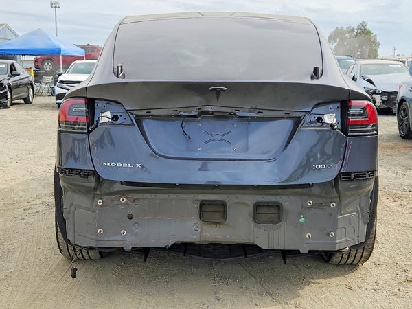 2017 TESLA MODEL X